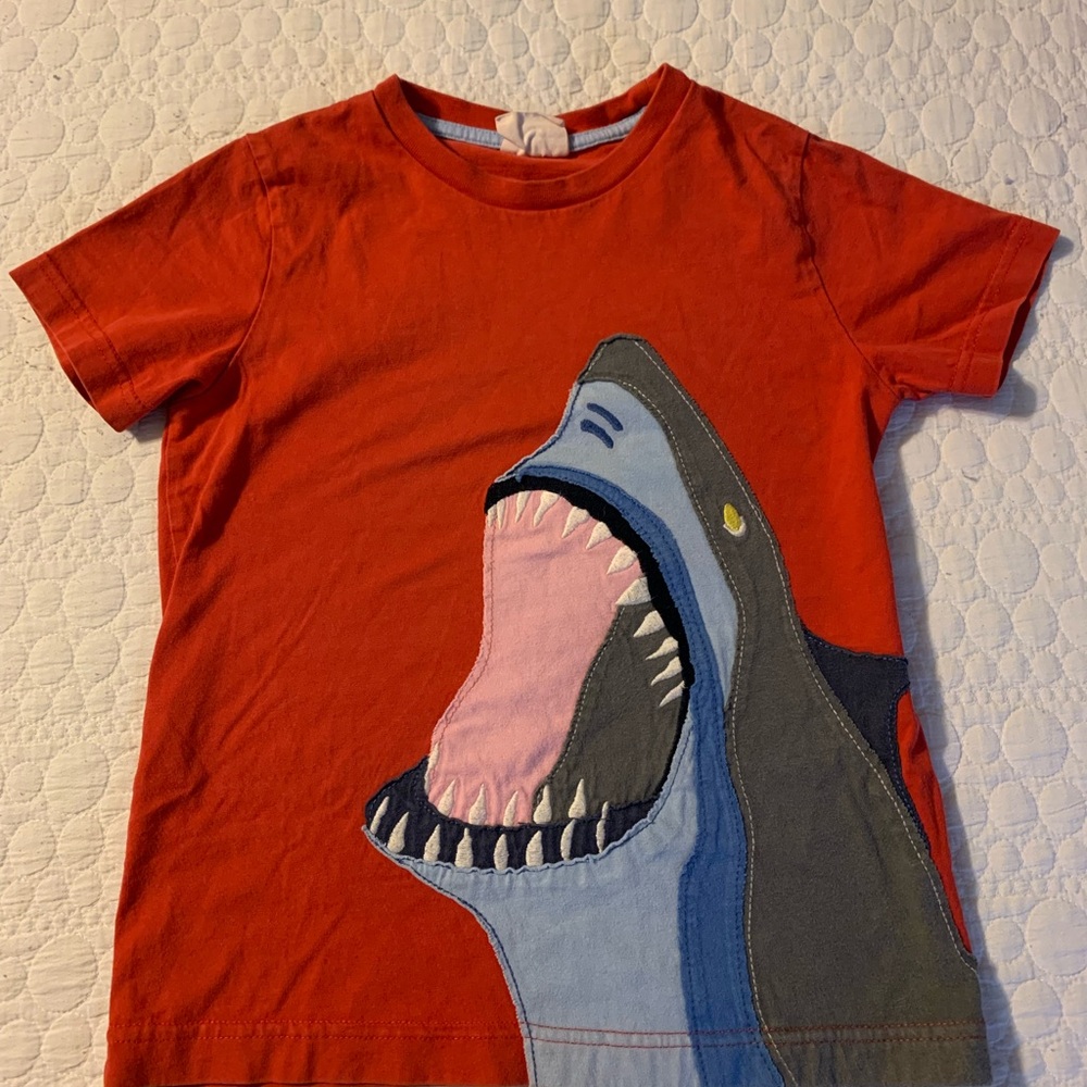 Mini Boden Shark Shirt size 5/6